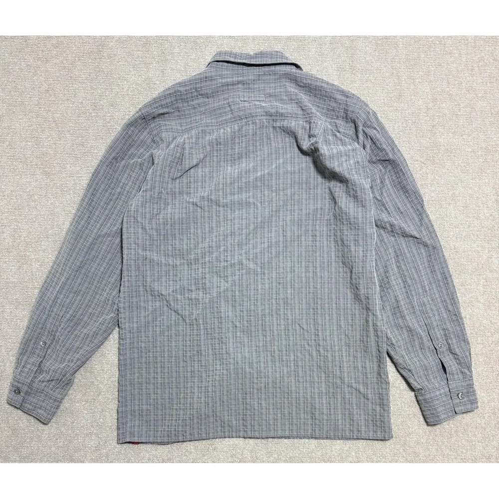 The North Face Shirt Mens Medium Gray‎ Plaid Mesh Lined Zip Pocket Hiking Travel